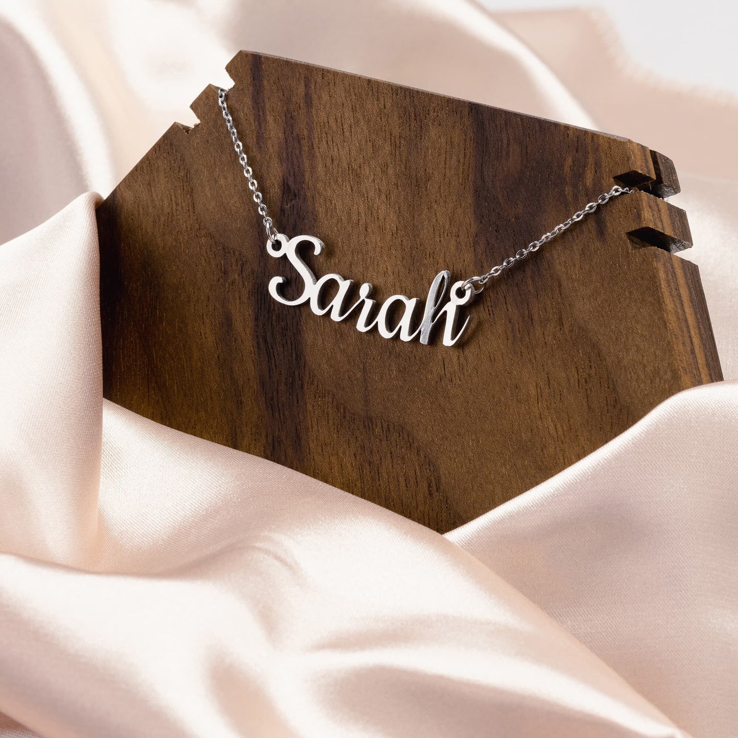 Personalized Name Necklace | Niricon Font