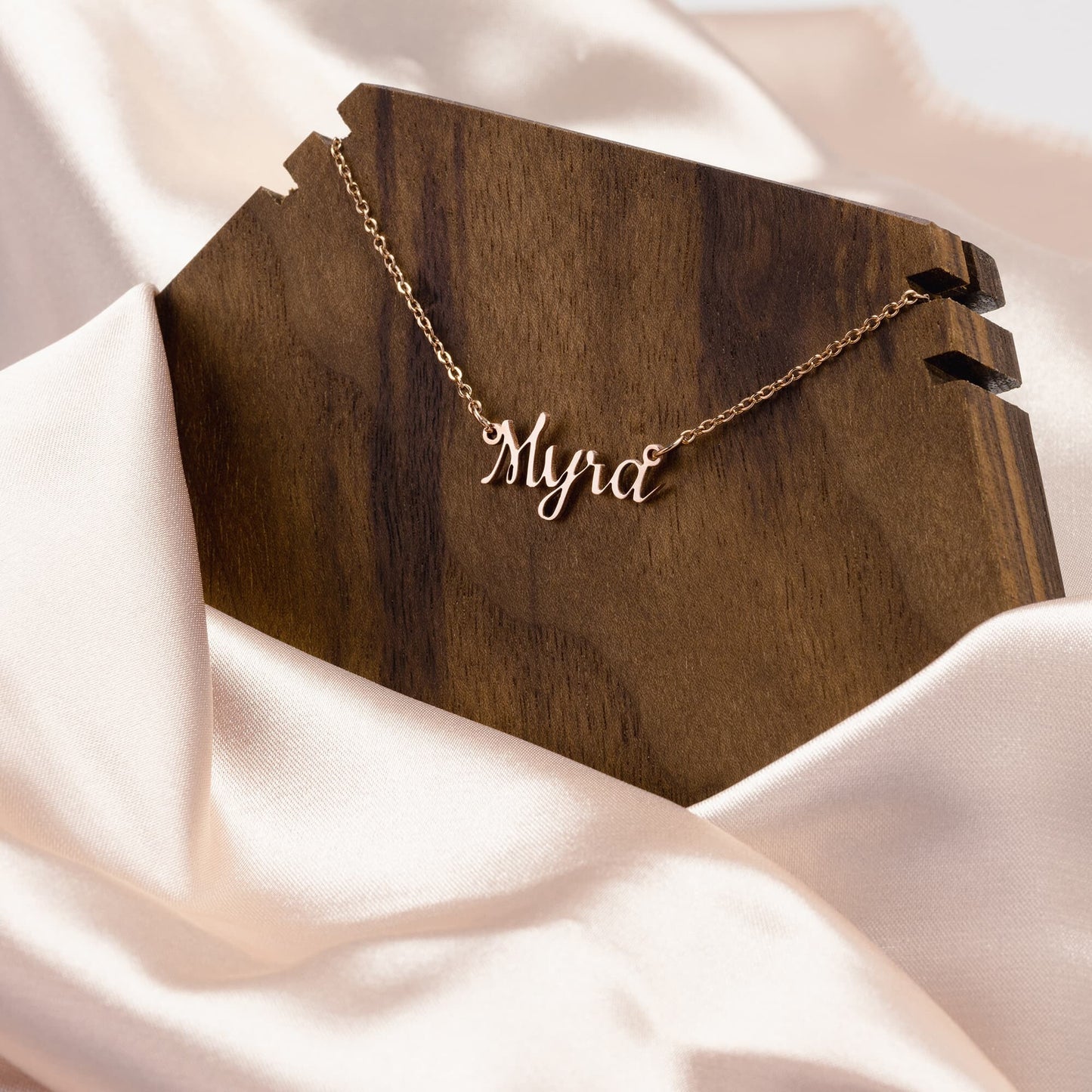 Personalized Name Necklace | Niricon Font